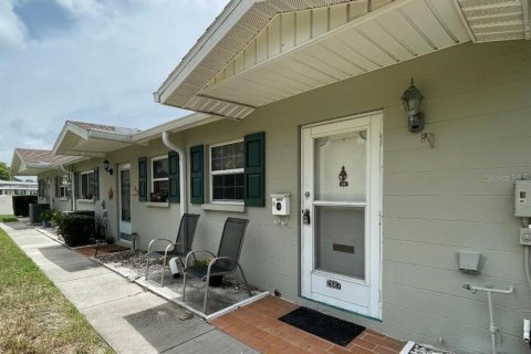 Condominio en Sarasota, Florida, 2 dormitorios  № 2108967