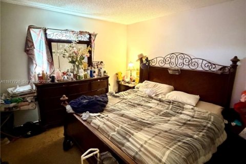 Villa ou maison à vendre à North Lauderdale, Floride: 3 chambres, 100.98 m2 № 2041988 - photo 10