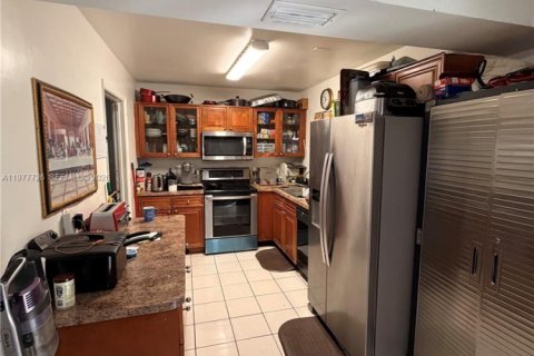 Villa ou maison à vendre à North Lauderdale, Floride: 3 chambres, 100.98 m2 № 2041988 - photo 7