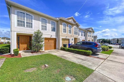 Townhouse in Lakeland, Florida 3 bedrooms, 164.99 sq.m. № 1837537 - photo 3