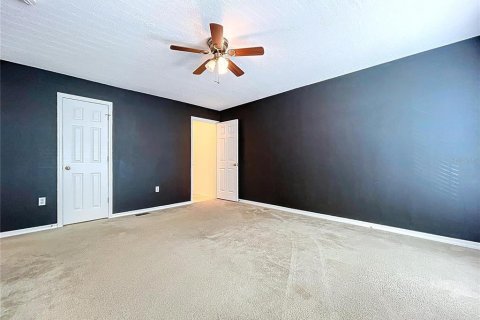 Townhouse in Lakeland, Florida 3 bedrooms, 164.99 sq.m. № 1837537 - photo 28