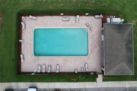 Townhouse in Lakeland, Florida 3 bedrooms, 164.99 sq.m. № 1837537 - photo 9