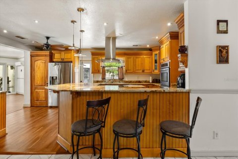 House in Casselberry, Florida 4 bedrooms, 285.02 sq.m. № 1840204 - photo 12
