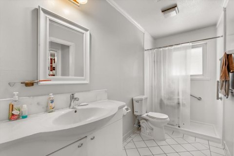 House in Casselberry, Florida 4 bedrooms, 285.02 sq.m. № 1840204 - photo 28