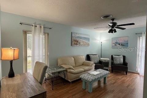 Condominio en alquiler en Largo, Florida, 2 dormitorios, 83.61 m2 № 1673899 - foto 3