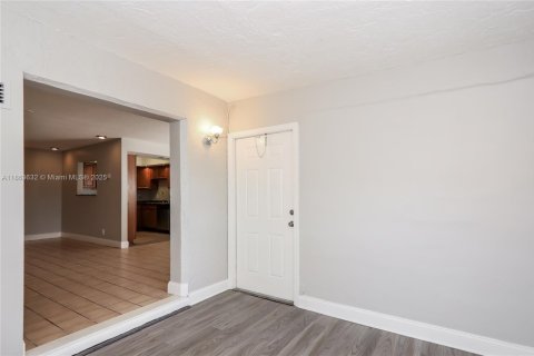 Casa en alquiler en Delray Beach, Florida, 3 dormitorios, 120.59 m2 № 1891505 - foto 7