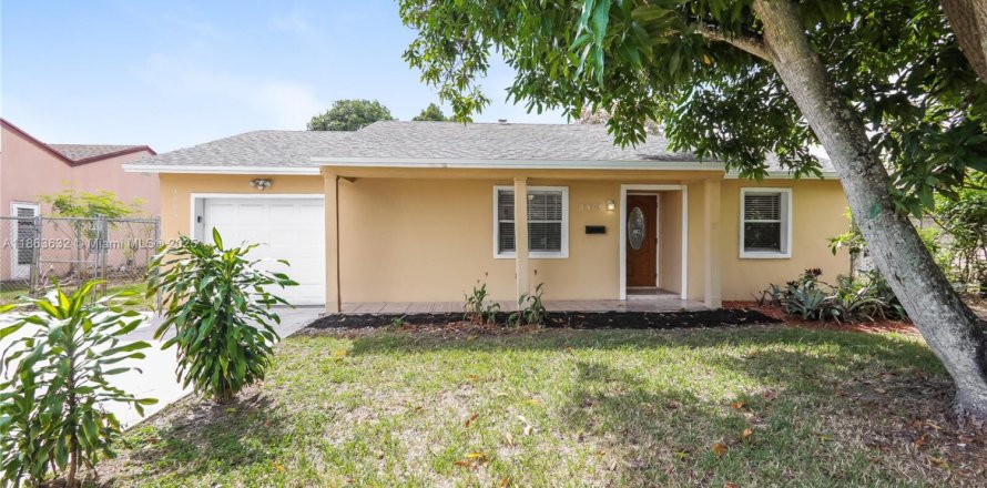 Casa en Delray Beach, Florida 3 dormitorios, 120.59 m2 № 1891505