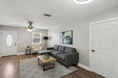 Villa ou maison à vendre à Deltona, Floride: 3 chambres, 113.06 m2 № 2151824 - photo 6