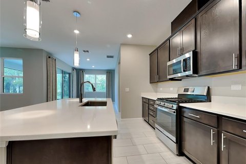 Villa ou maison à louer à Okahumpka, Floride: 3 chambres, 157.93 m2 № 1885791 - photo 3