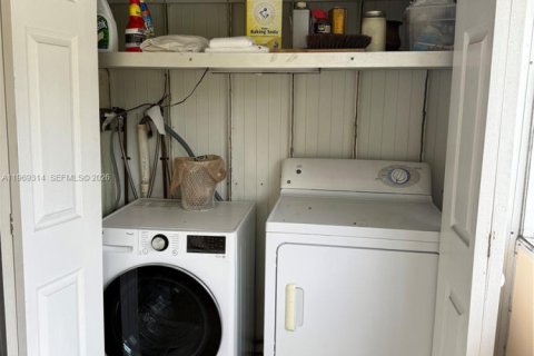 Condominio en venta en Delray Beach, Florida, 1 dormitorio, 66.89 m2 № 2031383 - foto 15