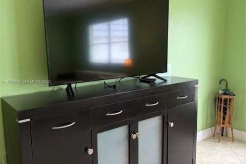 Condominio en venta en Delray Beach, Florida, 1 dormitorio, 66.89 m2 № 2031383 - foto 8