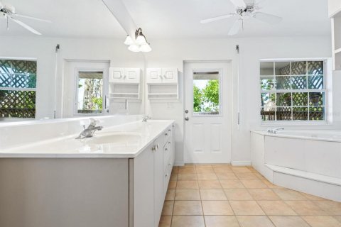 Casa en venta en Nokomis, Florida, 3 dormitorios, 313.45 m2 № 1843663 - foto 19