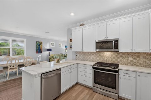 House in Sarasota, Florida 2 bedrooms, 143.81 sq.m. № 2147767 - photo 17