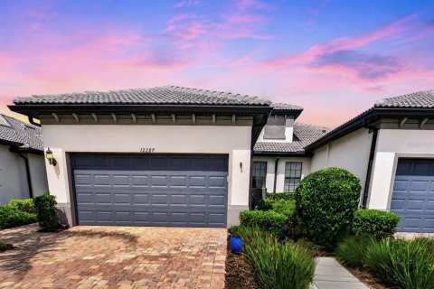House in Sarasota, Florida 2 bedrooms, 143.81 sq.m. № 2147767 - photo 7