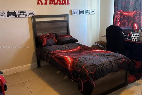 Condo in Tamarac, Florida, 1 bedroom  № 1868074 - photo 8