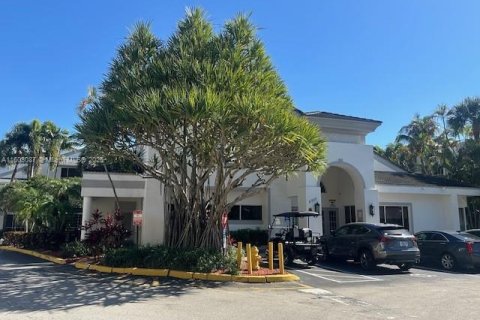 Condo in Tamarac, Florida, 1 bedroom  № 1868074 - photo 17