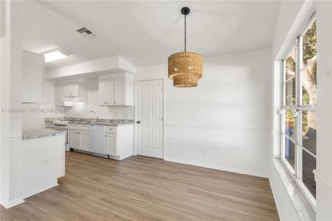 Villa ou maison à louer à Vero Beach, Floride: 3 chambres, 155.98 m2 № 2025167 - photo 12