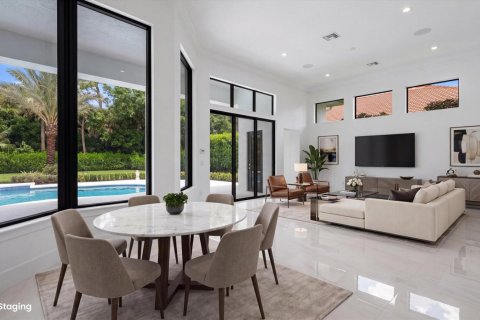 House in West Palm Beach, Florida 4 bedrooms, 331.01 sq.m. № 2191802 - photo 11
