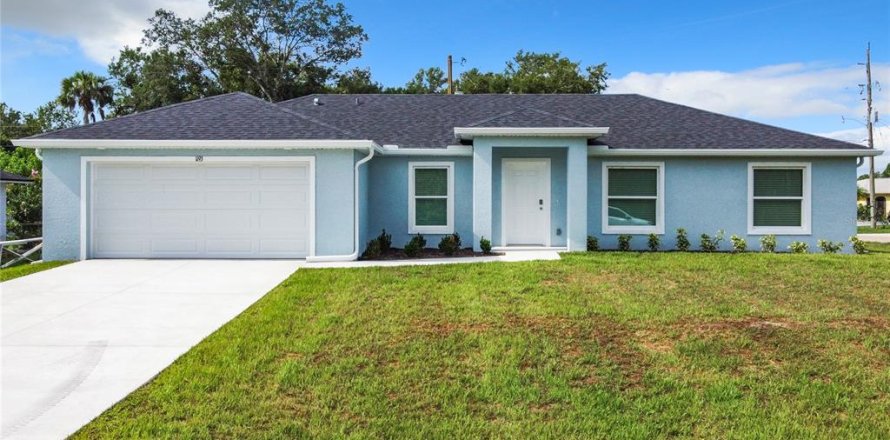 House in Port Charlotte, Florida 4 bedrooms, 150.22 sq.m. № 1888602
