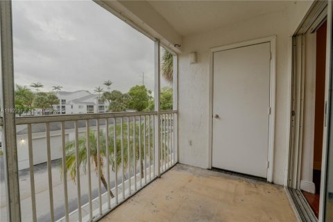 Copropriété à vendre à Tamarac, Floride: 1 chambre, 57.13 m2 № 1988618 - photo 16