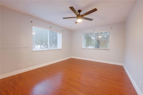 Copropriété à vendre à Tamarac, Floride: 1 chambre, 57.13 m2 № 1988618 - photo 7