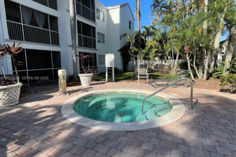 Copropriété à vendre à Tamarac, Floride: 1 chambre, 57.13 m2 № 1988618 - photo 28