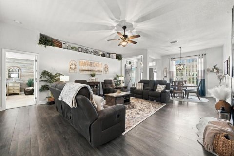 Villa ou maison à vendre à Brooksville, Floride: 4 chambres, 212.75 m2 № 2419680 - photo 10