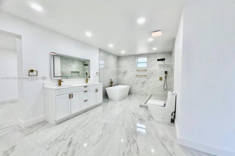 House in Homestead, Florida 2 bedrooms, 237.55 sq.m. № 1975420 - photo 7