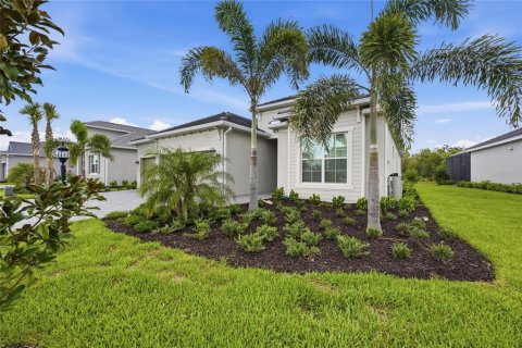 Casa en alquiler en Lakewood Ranch, Florida, 4 dormitorios, 208.57 m2 № 2197924 - foto 2