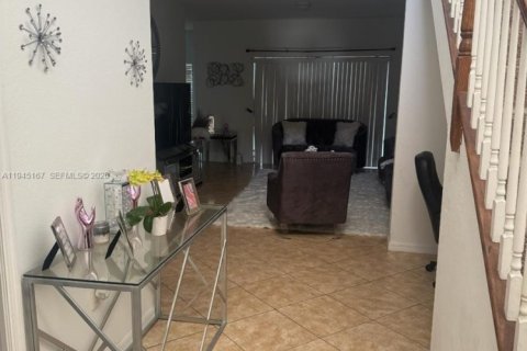 Touwnhouse à vendre à Palm Springs, Floride: 3 chambres, 143.35 m2 № 2002215 - photo 7