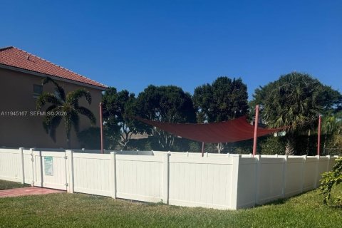 Touwnhouse à vendre à Palm Springs, Floride: 3 chambres, 143.35 m2 № 2002215 - photo 22