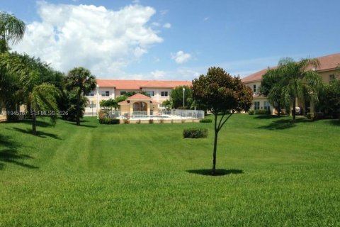 Touwnhouse à vendre à Palm Springs, Floride: 3 chambres, 143.35 m2 № 2002215 - photo 24