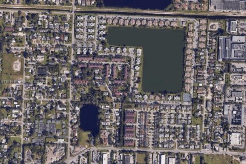 Touwnhouse à vendre à Palm Springs, Floride: 3 chambres, 143.35 m2 № 2002215 - photo 25