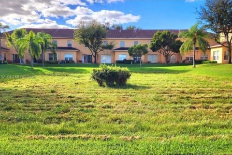 Touwnhouse à vendre à Palm Springs, Floride: 3 chambres, 143.35 m2 № 2002215 - photo 26