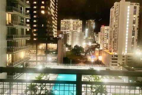Condominio en alquiler en Miami, Florida, 1 dormitorio, 59.27 m2 № 1923258 - foto 14