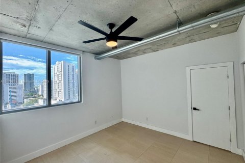 Condominio en alquiler en Miami, Florida, 1 dormitorio, 59.27 m2 № 1923258 - foto 8