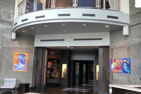 Condominio en alquiler en Miami, Florida, 1 dormitorio, 59.27 m2 № 1923258 - foto 16
