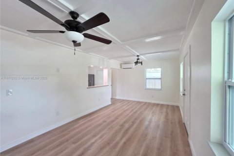 Casa en venta en Okeechobee, Florida, 3 dormitorios, 95.88 m2 № 1895714 - foto 16