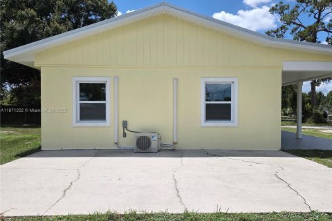 Casa en venta en Okeechobee, Florida, 3 dormitorios, 95.88 m2 № 1895714 - foto 4