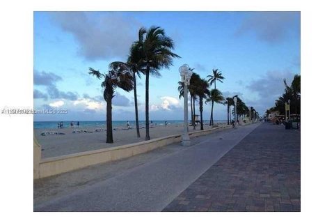 Copropriété à louer à Hollywood, Floride: 1 chambre, 44.59 m2 № 1976142 - photo 27