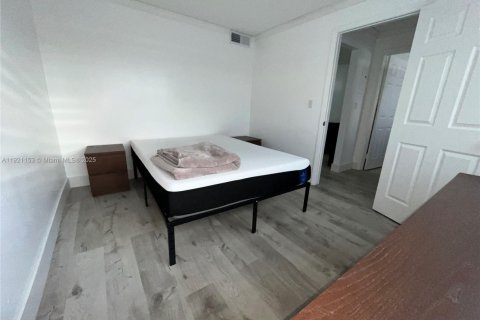 Copropriété à louer à Hollywood, Floride: 1 chambre, 44.59 m2 № 1976142 - photo 6
