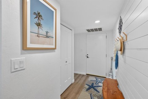 Copropriété à vendre à Daytona Beach Shores, Floride: 2 chambres, 111.48 m2 № 2400409 - photo 3