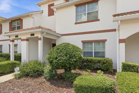Townhouse in Davenport, Florida 4 bedrooms, 176.7 sq.m. № 2232079