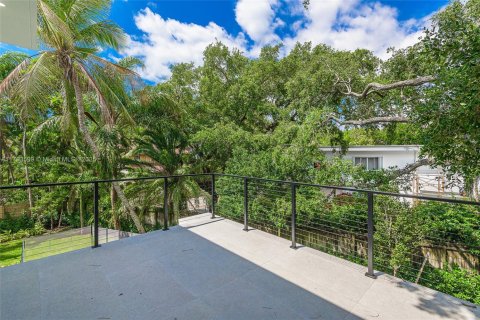 Casa en venta en Miami, Florida, 5 dormitorios № 1940774 - foto 21