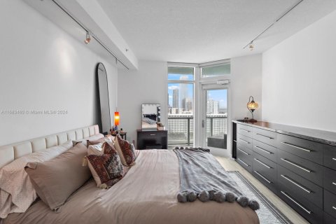 Condominio en venta en Miami, Florida, 2 dormitorios, 115.11 m2 № 1433165 - foto 14