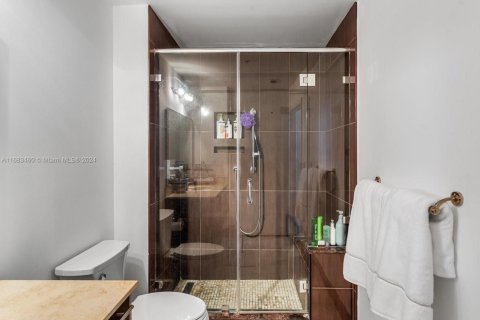 Condominio en venta en Miami, Florida, 2 dormitorios, 115.11 m2 № 1433165 - foto 24