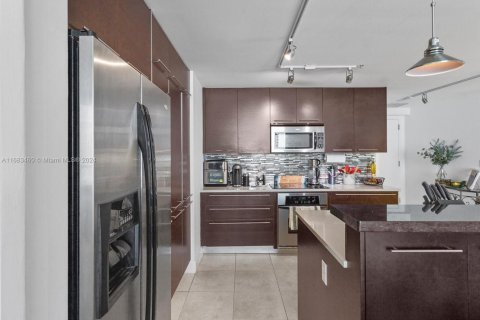 Condominio en venta en Miami, Florida, 2 dormitorios, 115.11 m2 № 1433165 - foto 11