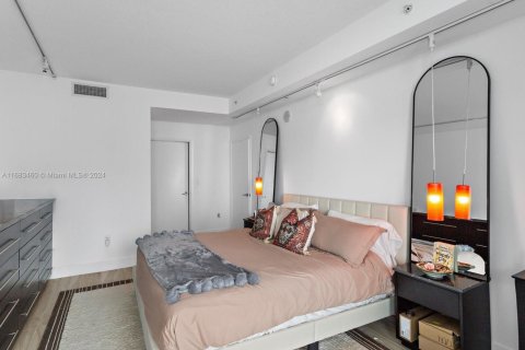 Condominio en venta en Miami, Florida, 2 dormitorios, 115.11 m2 № 1433165 - foto 15