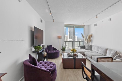 Condominio en venta en Miami, Florida, 2 dormitorios, 115.11 m2 № 1433165 - foto 4