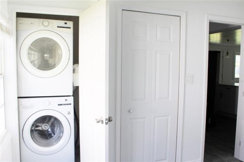 House in Tampa, Florida 3 bedrooms, 116.13 sq.m. № 1795287 - photo 16